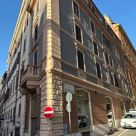 Domvs Spagna Via Gregoriana * Rome